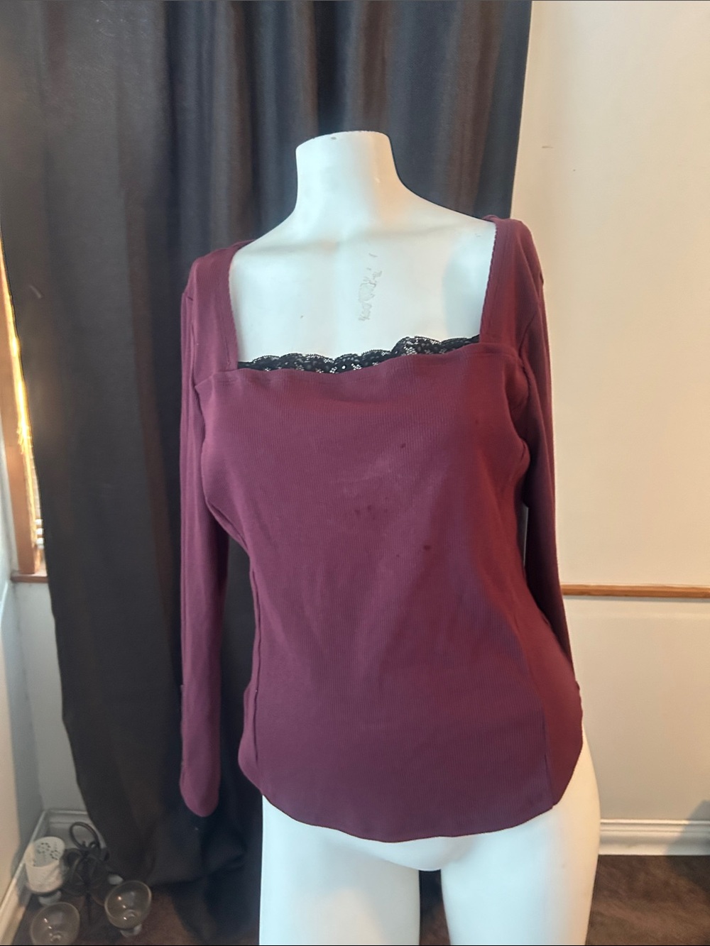 Jessica Simpson Aleera Square Neck Long Sleeve Top with Lace Trim - Burgundy